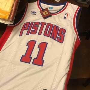 Isaiah Thomas adidas jersey
